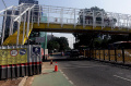 Pembangunan Proyek JPO di Tebet 
