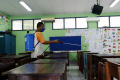 Pembersihan Ruang dan Lingkungan di SDN Gondangdia 01 Pagi