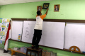 pembersihan-ruang-dan-lingkungan-di-sdn-gondangdia-01-pagi_20220509_230641.jpg