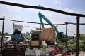 pembongkaran-bangunan-liar-karawang-bandung_20161007_154959.jpg