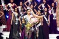 Kezia Warouw Dinobatkan Sebagai Puteri Indonesia 2016