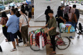 Pemerintah Cabut Status PPKM di Indonesia