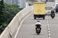 Pemotor Masih Nekat Lewat JLNT Casablanca