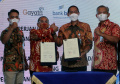 Penandatanganan PKS Penyaluran Kredit UMKM Channeling Bank BJB Dengan Gayatri Microfinance