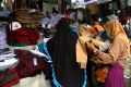 Peningkatan Penjualan Seragam Sekolah di Pasar Mester Jatinegara
