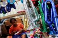 Penjual Terompet Tahun Baru