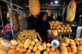 penjualan-buah-timun-suri-meningkat-saat-ramadan_20220407_175547.jpg