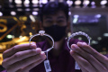 Penjualan Emas Perhiasan Meningkat