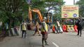 Penutupan Jalan Untuk Pebaikan Jalan Longsong Tangerang Penutupan Jalan Untuk Pebaikan Jalan Longsong Tangerang