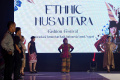 penyandang-disabilitas-meriahkan-etnura-fashion-festival_20220318_201854.jpg