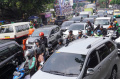 Penyempitan Jalan Timbulkan Kemacetan di Jalan Pasirkaliki