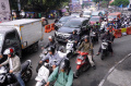 Penyempitan Jalan Timbulkan Kemacetan di Jalan Pasirkaliki