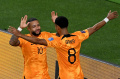 Penyerang Belanda Memphis Depay dan  Cody Gakpo Selebrasi 