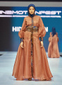 Peragaan Busana Hidahasan Indonesia Show Perdana di ISEF 2022