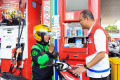 Peringati Hari Pelanggan Nasional 2024, Pertamina Retail Sapa Pelanggan di SPBU COCO