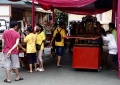 Persiapan Warga Menyambut Perayaan Cap Go Meh di Glodok