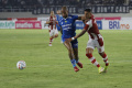 Persis Solo Bekuk Persib Bandung 2-1