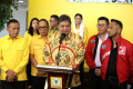 Pertemuan Ketum Partai Golkar Dengan Ketum PSI