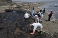 Peru Selidiki Tumpahan Miyak yang Diduga Akibat Tsunami Tonga