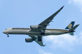 pesawat-singapore-airlines-alami-turbulensi-mendarat-di-bangkok_20240521_204558.jpg