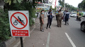 petugas-gabungan-menertibkan-parkir-liar-di-tangerang_20220822_191741.jpg