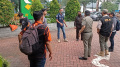 Petugas Satpol PP Segel Holywings Gading Serpong Tangerang