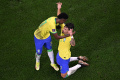 piala-dunia-2022-brasil-vs-korea-selatan_20221206_130749.jpg