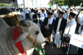 pj-gubernur-jatim-serahkan-sapi-bantuan-presiden_20240617_105559.jpg