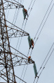 pln-pulihkan-jaringan-listrik-pascakebakaran-depo-pertamina-plum_20230304_220500.jpg