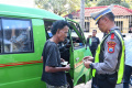 polres-malang-gelar-tes-urine-di-terminal-talangagung_20231223_200921.jpg