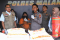 polres-malang-ungkap-kasus-pengemasan-ulang-beras-bulog_20240318_125155.jpg