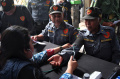 polresta-malang-kota-cek-kesehatan-petugas-pemilu_20240217_141922.jpg