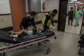 potret-perjuangan-tenaga-medis-di-rs-gaza_20231019_070306.jpg