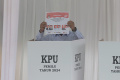 prabowo-subianto-gunakan-hak-pilih-pada-pemilu-2024_20240214_113305.jpg