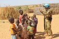 Prajurit Garuda Lakukan Interaksi Dengan Warga Lokal di Darfur