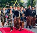 Presiden Jokowi dan Ibu Iriana Tiba di Loji Gandrung Solo