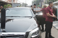 presiden-jokowi-melayat-ke-rumah-duka-hamzah-haz_20240724_160800.jpg