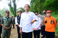 Presiden Jokowi Meninjau Langsung Lokasi Gempa Bumi Cianjur