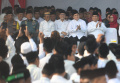 presiden-jokowi-pimpin-apel-hari-santri-2023-di-tugu-pahlawan-su_20231023_103644.jpg