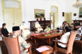 presiden-jokowi-terima-delegasi-persatuan-emirat-arab_20220307_214408.jpg