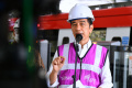 Presiden Jokowi Tinjau Perkembangan Proyek LRT Jabodebek