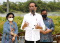presiden-jokowi-tinjau-persemaian-modern-rumpin-bersama-megawati_20220311_212543.jpg