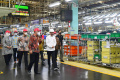 Presiden Jokowi Tinjau Kegiatan Produksi di PT Toyota Motor Manufacturing Indonesia
