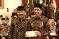 presiden-serahkan-zakat-ke-baznas_20240313_175612.jpg