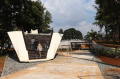 progres-revitalisasi-taman-literasi-martha-tiahahu_20220714_194832.jpg