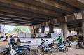 proses-penyelesaian-masjid-bawah-jembatan-tol-buahbatu-bjtb_20230119_004303.jpg