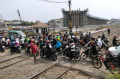 proyek-jembatan-layang-ciroyom_20230824_203118.jpg