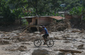 puluhan-orang-masih-hilang-akibat-longsor-di-venezuela_20221014_073146.jpg