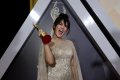 Raisa Raih Penghargaan AMI Awards 2016