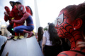 rekor-ratusan-orang-berkostum-spiderman-berkumpul-di-argentina_20231031_195848.jpg